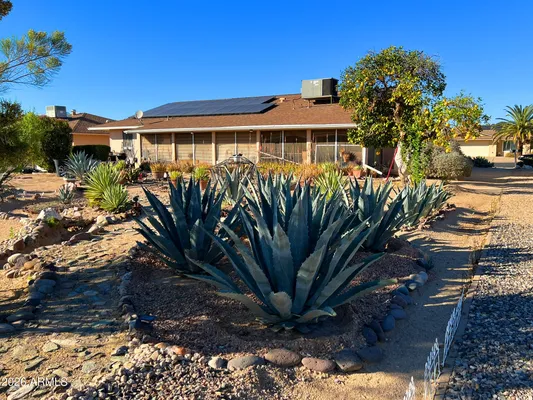 Property Slideshow image 3 of 6 | 9711 w hawthorn ct, Sun City, AZ, 85351