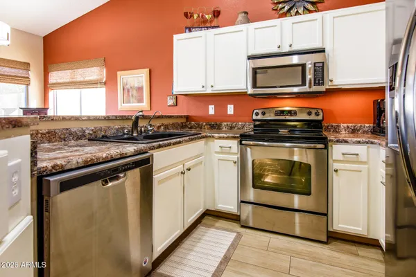 Property Slideshow image 3 of 109 | 6691 s coral gable dr, Chandler, AZ, 85249