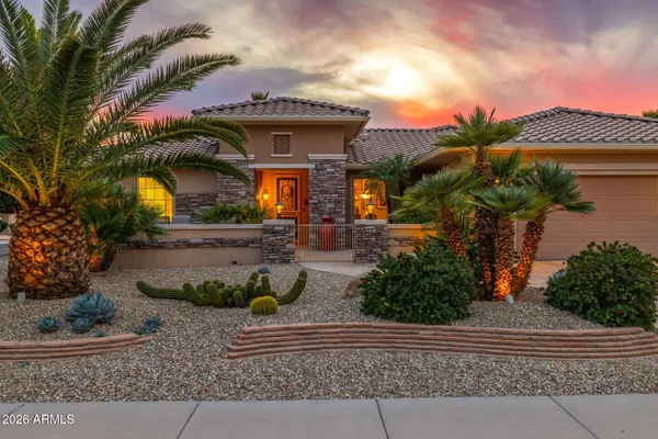 Property Slideshow image 3 of 51 | 20706 n glen canyon dr, Surprise, AZ, 85387