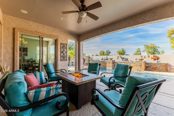 Property Slideshow image 3 of 47 | 4192 e chestnut ln, Gilbert, AZ, 85298