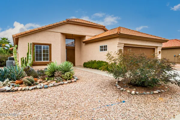 Property Slideshow image 2 of 39 | 24734 s stoney path dr, Sun Lakes, AZ, 85248