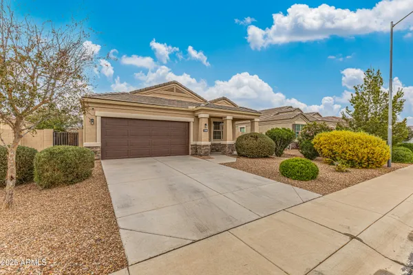 Property Slideshow image 2 of 42 | 2386 e san lorenzo trl, Casa Grande, AZ, 85194