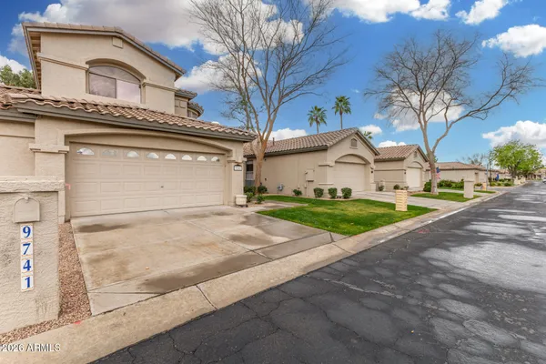 Property Slideshow image 3 of 46 | 9741 e holiday way, Sun Lakes, AZ, 85248