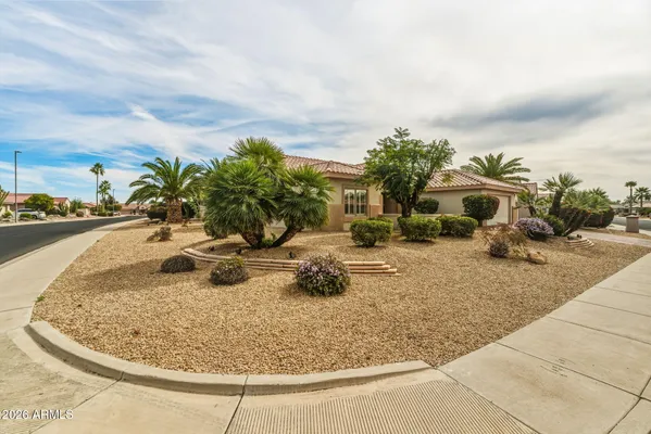 Property Slideshow image 3 of 35 | 17709 n somerset dr, Surprise, AZ, 85374