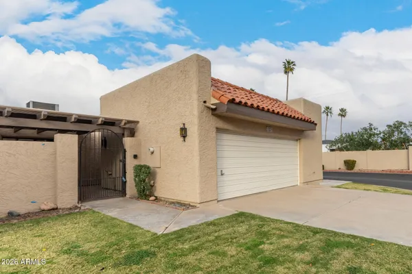 Property Slideshow image 2 of 38 | 3345 e university dr 32, Mesa, AZ, 85213