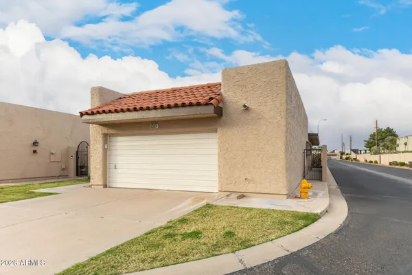 Property Slideshow image 3 of 38 | 3345 e university dr 32, Mesa, AZ, 85213
