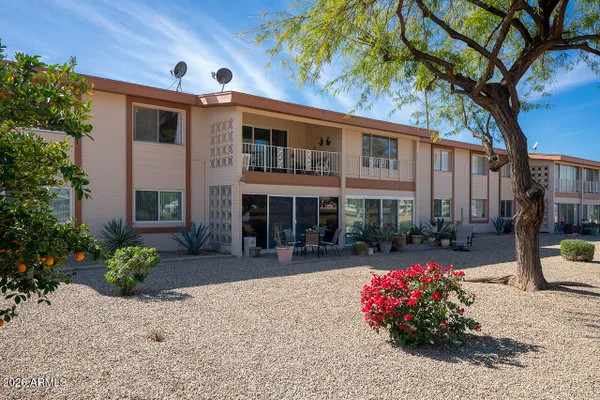 Property Slideshow image 2 of 16 | 10822 n fairway ct w # 218, Sun City, AZ, 85351