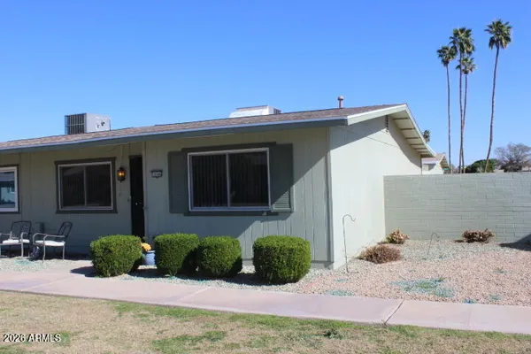 Property Slideshow image 2 of 18 | 10846 w santa fe dr, Sun City, AZ, 85351