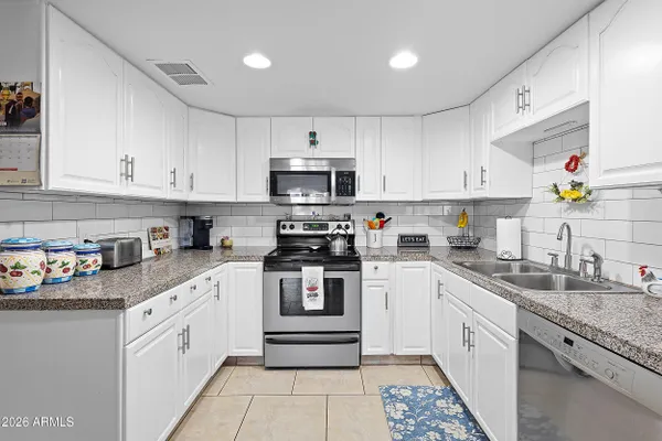 Property Slideshow image 2 of 38 | 7830 e camelback rd 311, Scottsdale, AZ, 85251