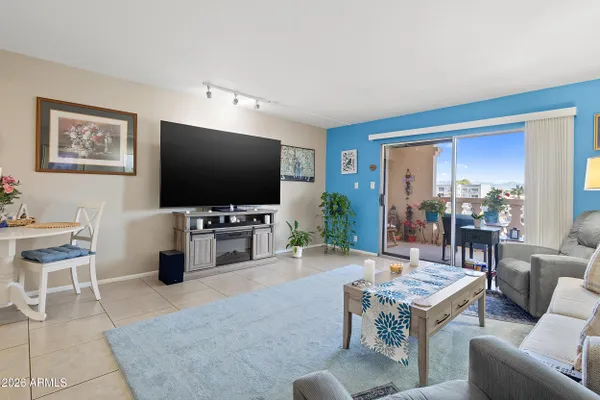 Property Slideshow image 3 of 38 | 7830 e camelback rd 311, Scottsdale, AZ, 85251