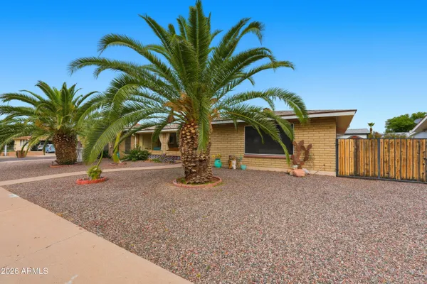 Property Slideshow image 2 of 41 | 5832 e billings st, Mesa, AZ, 85205
