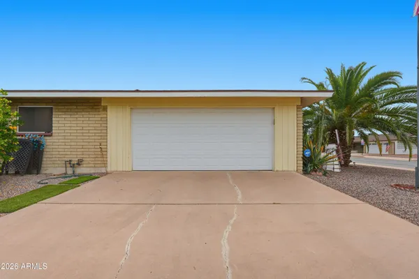 Property Slideshow image 3 of 41 | 5832 e billings st, Mesa, AZ, 85205