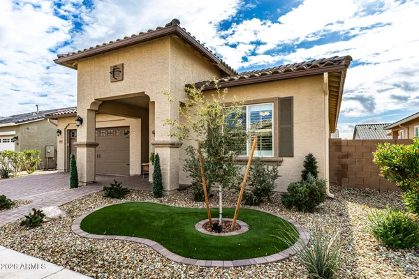 Property Slideshow image 2 of 35 | 24697 n 174th ln, Surprise, AZ, 85387