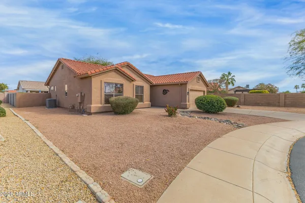Property Slideshow image 2 of 46 | 1492 e westchester dr, Chandler, AZ, 85249
