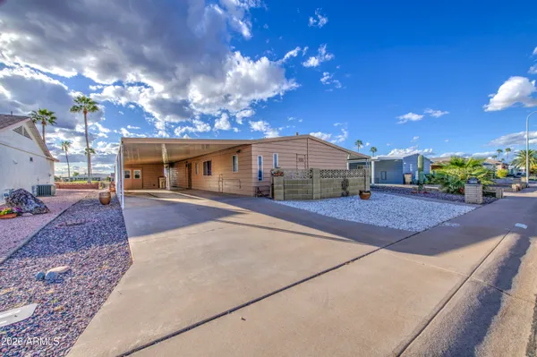 Property Slideshow image 2 of 49 | 2246 n nicklaus dr, Mesa, AZ, 85215