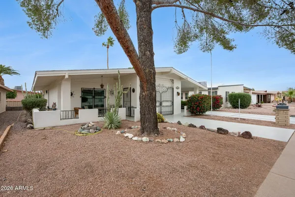 Property Slideshow image 3 of 32 | 2136 n stockton pl, Mesa, AZ, 85215