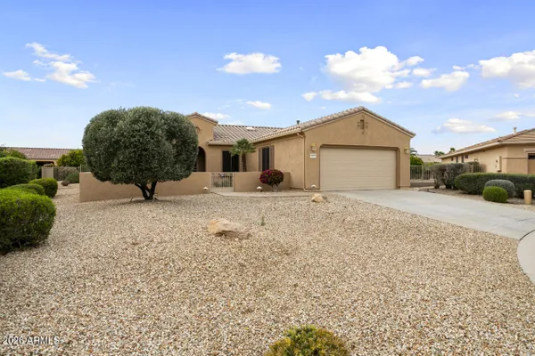 Property Slideshow image 2 of 44 | 19532 n copper canyon ct, Surprise, AZ, 85387