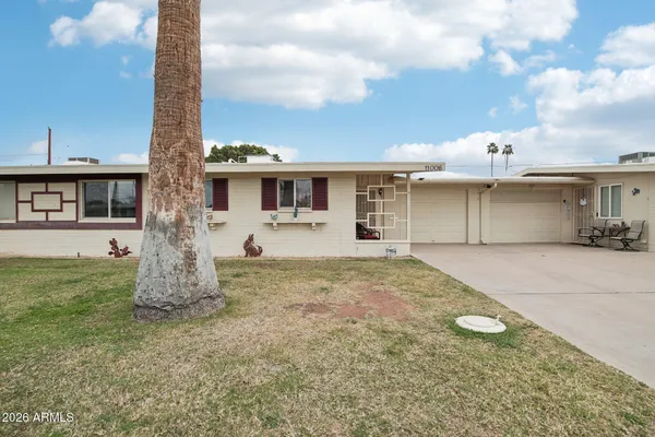 Property Slideshow image 2 of 26 | 11006 w windsor dr, Sun City, AZ, 85351