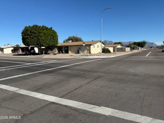 Property Slideshow image 2 of 22 | 1589 s delaware dr, Apache Junction, AZ, 85120