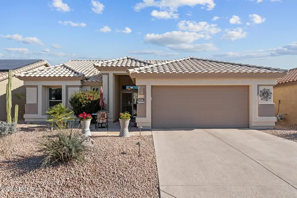 Property Slideshow image 2 of 41 | 15672 w cheery lynn rd, Goodyear, AZ, 85395
