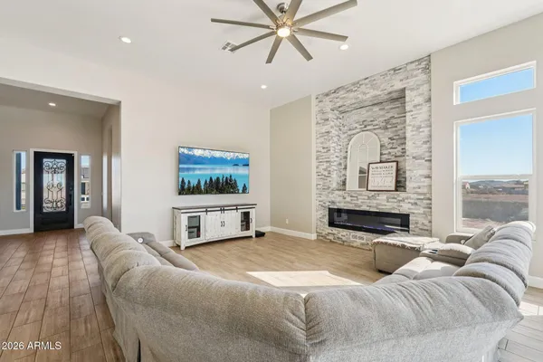 Property Slideshow image 3 of 45 | 8512 s 229th ln, Buckeye, AZ, 85326