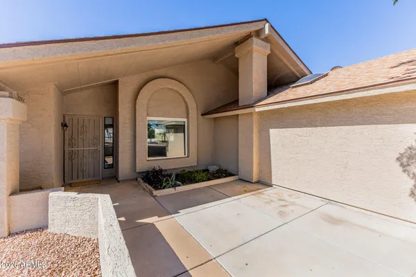Property Slideshow image 3 of 44 | 908 s 78th pl, Mesa, AZ, 85208