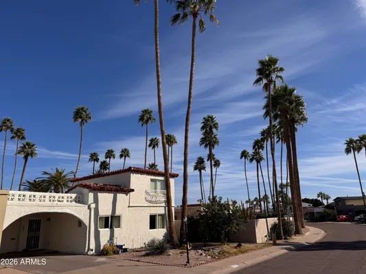 Property Slideshow image 2 of 20 | 7660 e highland ave, Scottsdale, AZ, 85251