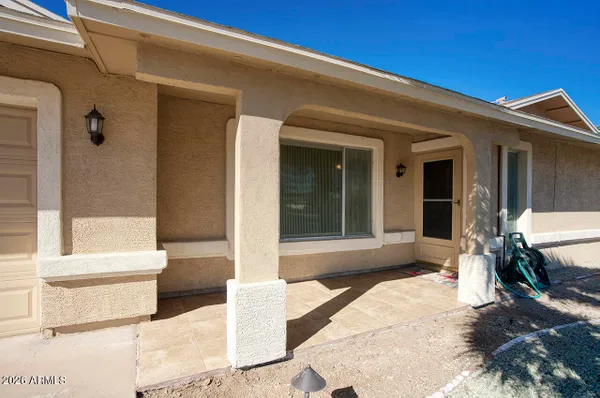Property Slideshow image 3 of 36 | 9815 w lindgren ave, Sun City, AZ, 85373