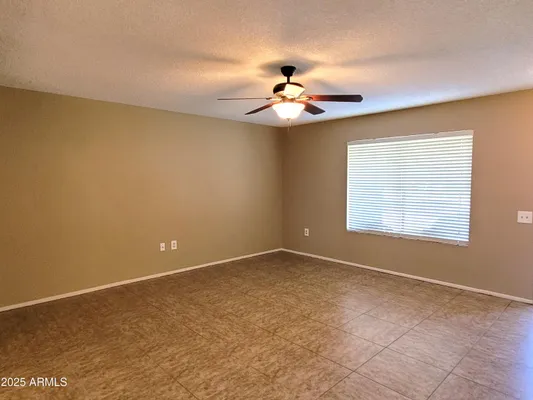 Property Slideshow image 3 of 23 | 11005 w kelso dr, Sun City, AZ, 85351