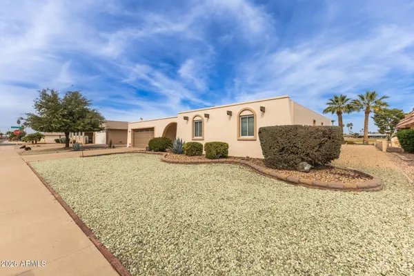 Property Slideshow image 2 of 31 | 10126 w brookside dr, Sun City, AZ, 85351