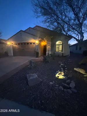 Property Slideshow image 2 of 32 | 6711 w mockingbird way, Florence, AZ, 85132