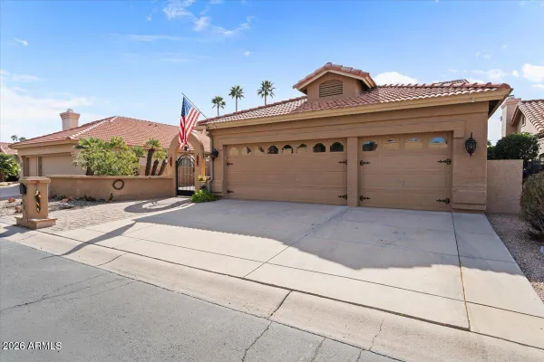 Property Slideshow image 3 of 44 | 10619 e arrowvale dr, Sun Lakes, AZ, 85248