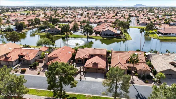 Property Slideshow image 2 of 43 | 10619 e arrowvale dr, Sun Lakes, AZ, 85248