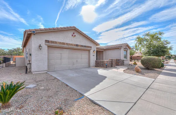 Property Slideshow image 3 of 49 | 40 n agua fria ln, Casa Grande, AZ, 85194