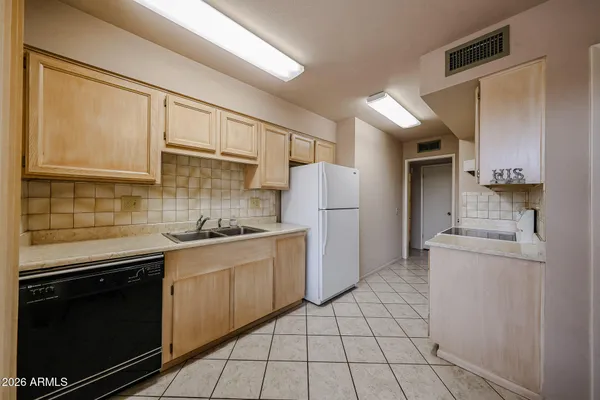 Property Slideshow image 3 of 41 | 13319 w hardwood dr, Sun City West, AZ, 85375