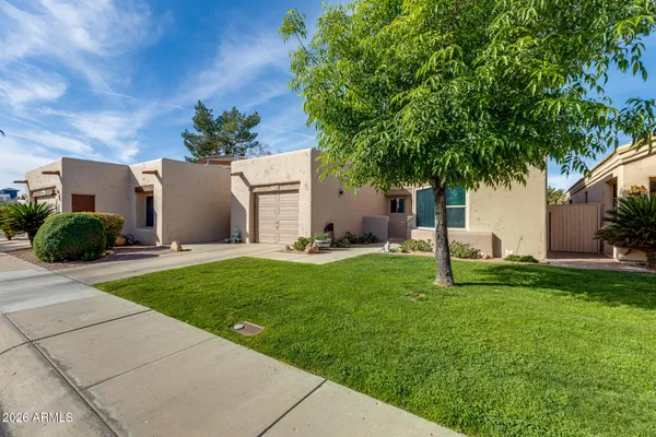 Property Slideshow image 2 of 35 | 17056 n zuni trl, Surprise, AZ, 85374