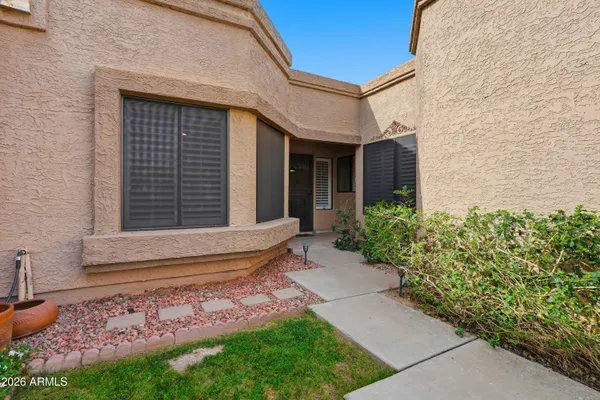 Property Slideshow image 2 of 20 | 18622 n 94th ave, Peoria, AZ, 85382