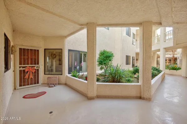 Property Slideshow image 3 of 47 | 19400 n westbrook pkwy unit 125, Peoria, AZ, 85382