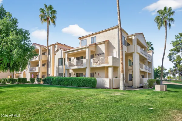 Property Slideshow image 2 of 47 | 19400 n westbrook pkwy unit 125, Peoria, AZ, 85382