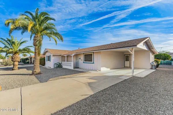 Property Slideshow image 3 of 28 | 10541 w snead dr, Sun City, AZ, 85351