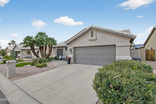 Property Slideshow image 3 of 82 | 3720 n 150th ave, Goodyear, AZ, 85395
