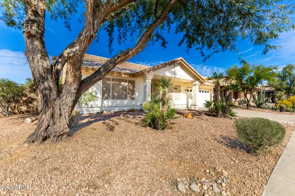 Property Slideshow image 2 of 32 | 10910 w mohawk ln, Peoria, AZ, 85373