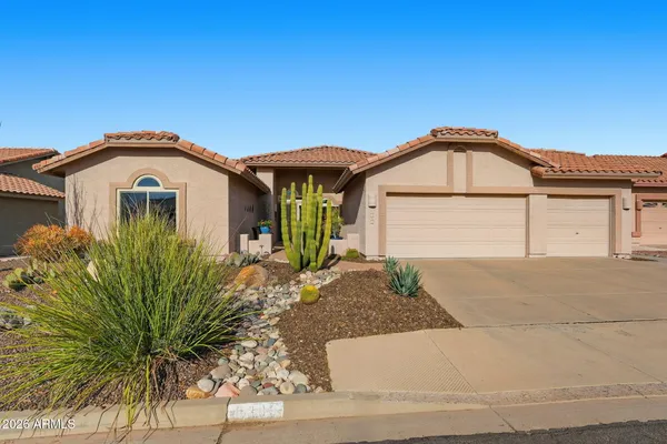 Property Slideshow image 2 of 32 | 6383 s sandtrap dr, Gold Canyon, AZ, 85118