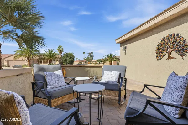 Property Slideshow image 2 of 28 | 18325 n shimmer ln, Surprise, AZ, 85374