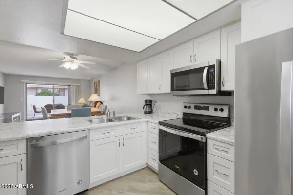 Property Slideshow image 2 of 24 | 733 s 79th way, Mesa, AZ, 85208