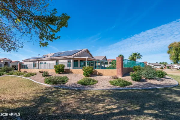 Property Slideshow image 2 of 36 | 17610 w hayden dr, Surprise, AZ, 85374