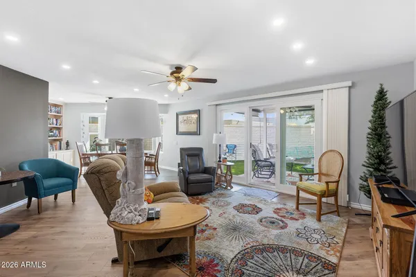 Property Slideshow image 3 of 50 | 10457 w campana dr, Sun City, AZ, 85351