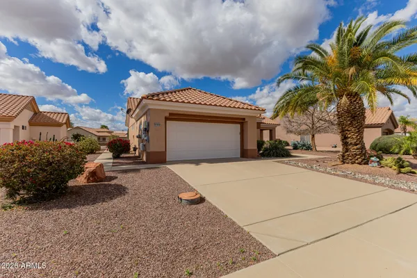 Property Slideshow image 3 of 31 | 22808 n cherokee ln, Sun City West, AZ, 85375