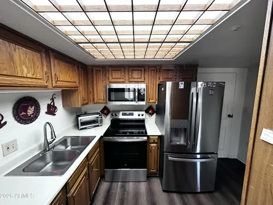 Property Slideshow image 2 of 22 | 10330 w thunderbird blvd b110, Sun City, AZ, 85351