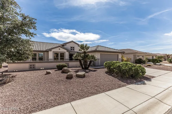 Property Slideshow image 2 of 39 | 15839 w la paloma dr, Surprise, AZ, 85374